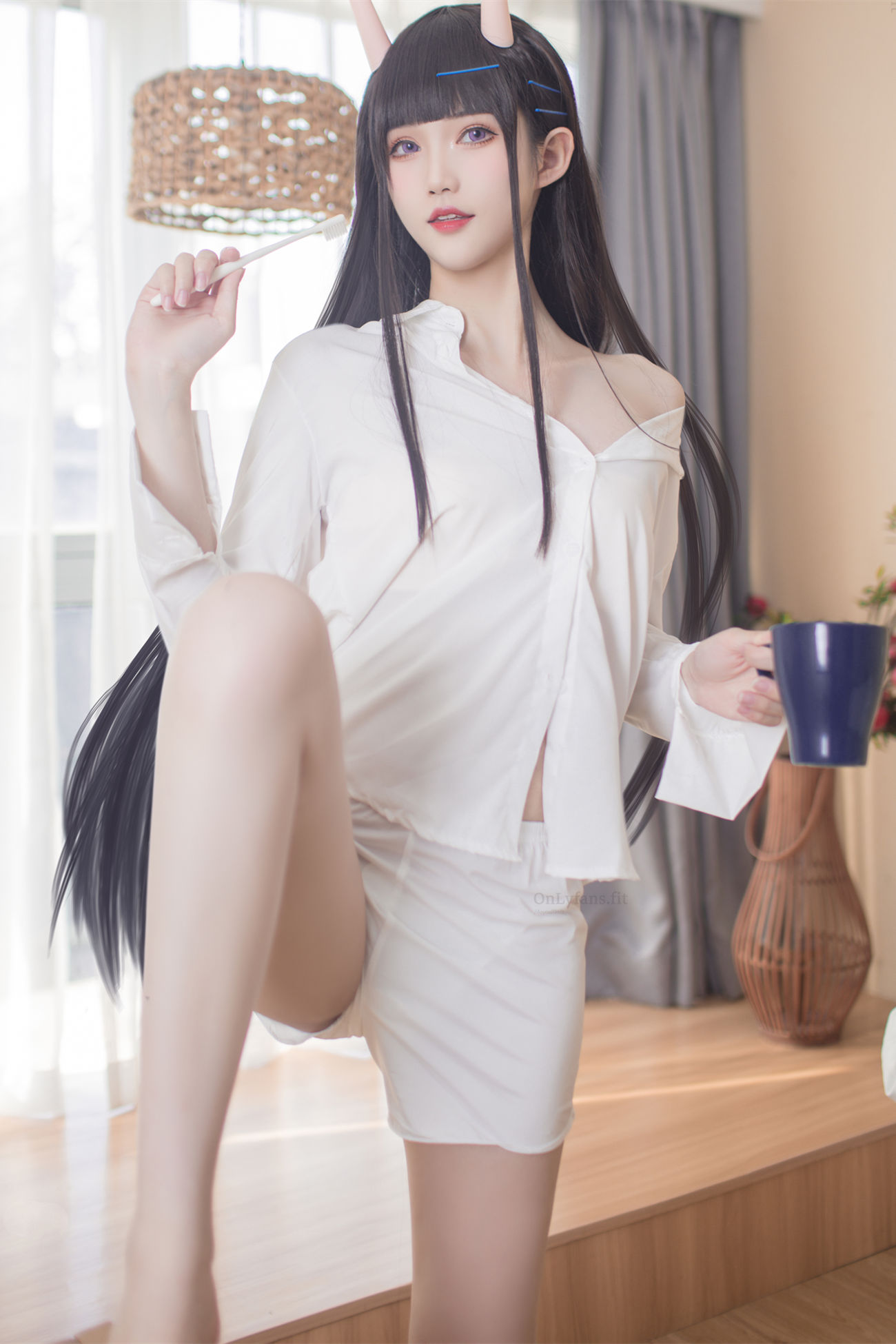 微博美少女花兮honoka性感写真能代宁静的六叠间 (1)