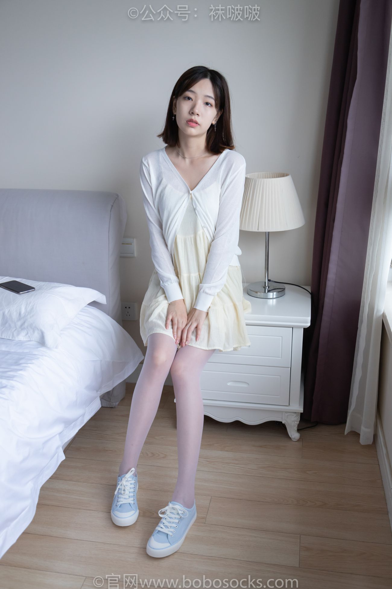 BoBoSocks袜啵啵美少女丝袜美脚写真第No.005期小甜豆帆布鞋薄白丝 (8)