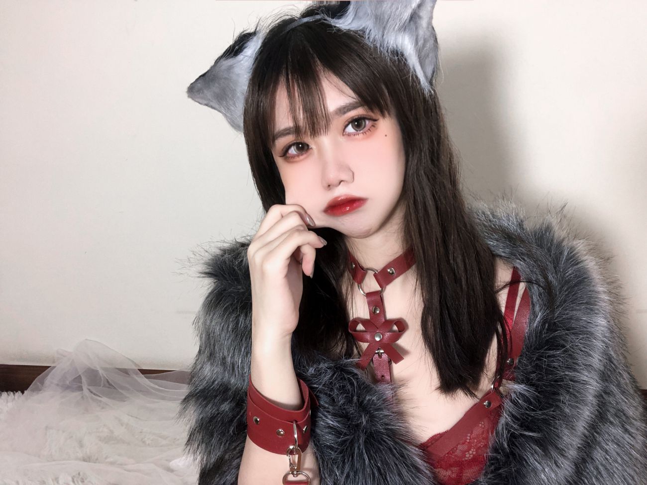 微博美少女果咩酱w性感写真红太狼 (19)