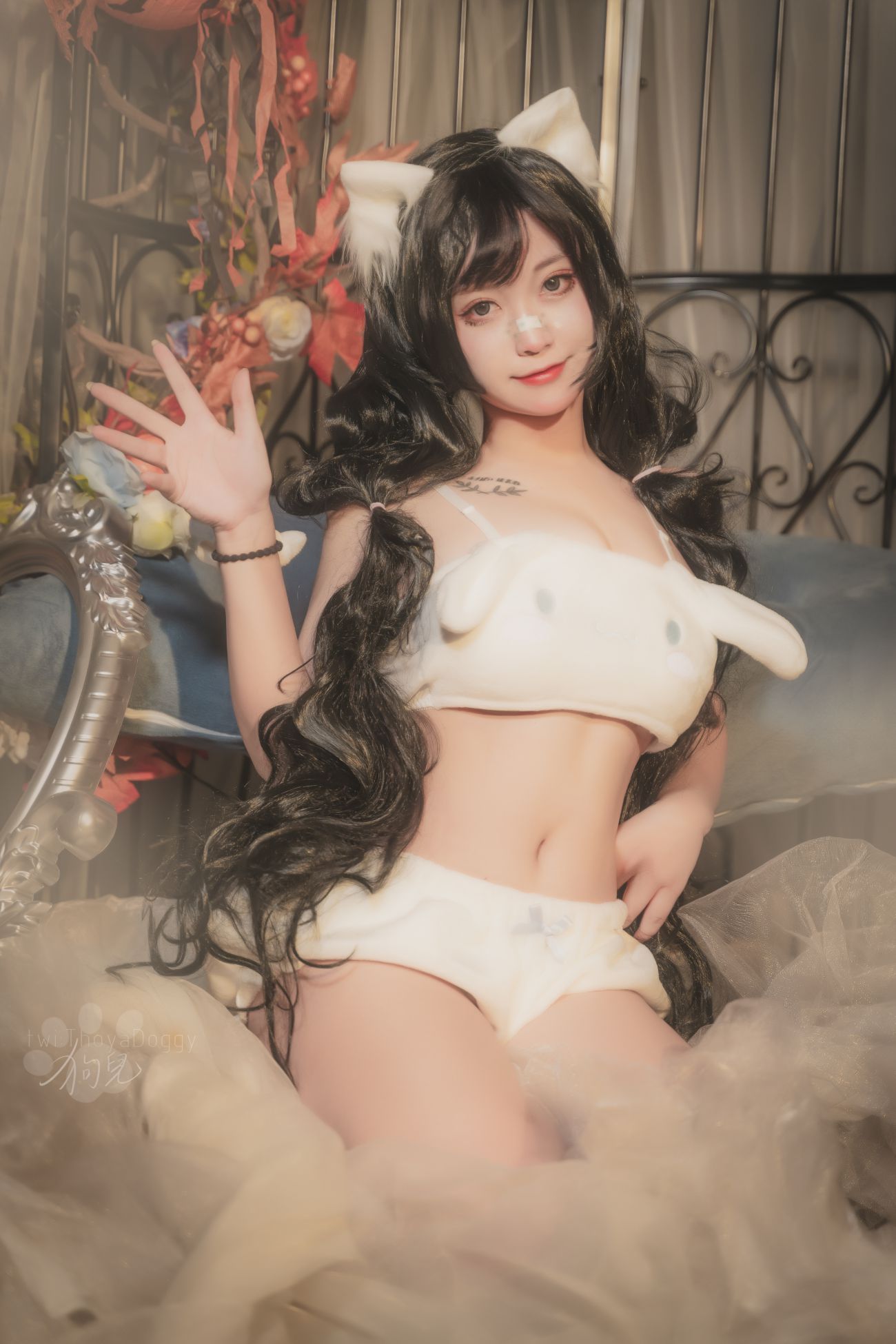 微博美少女奇行家狗崽棕桠阿狗崽Cosplay性感写真玉桂狗睡衣 (2)