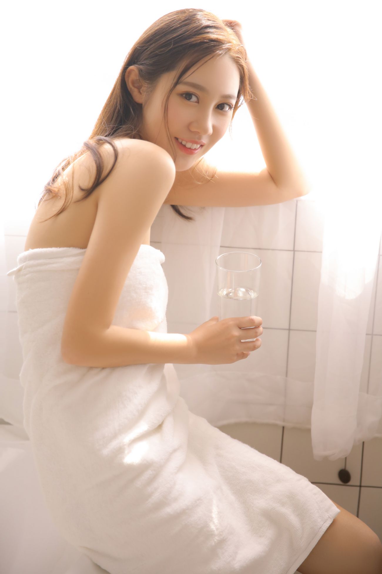 YALAYI雅拉伊唯美清纯美女写真第No.926期甜酷女生 (12)