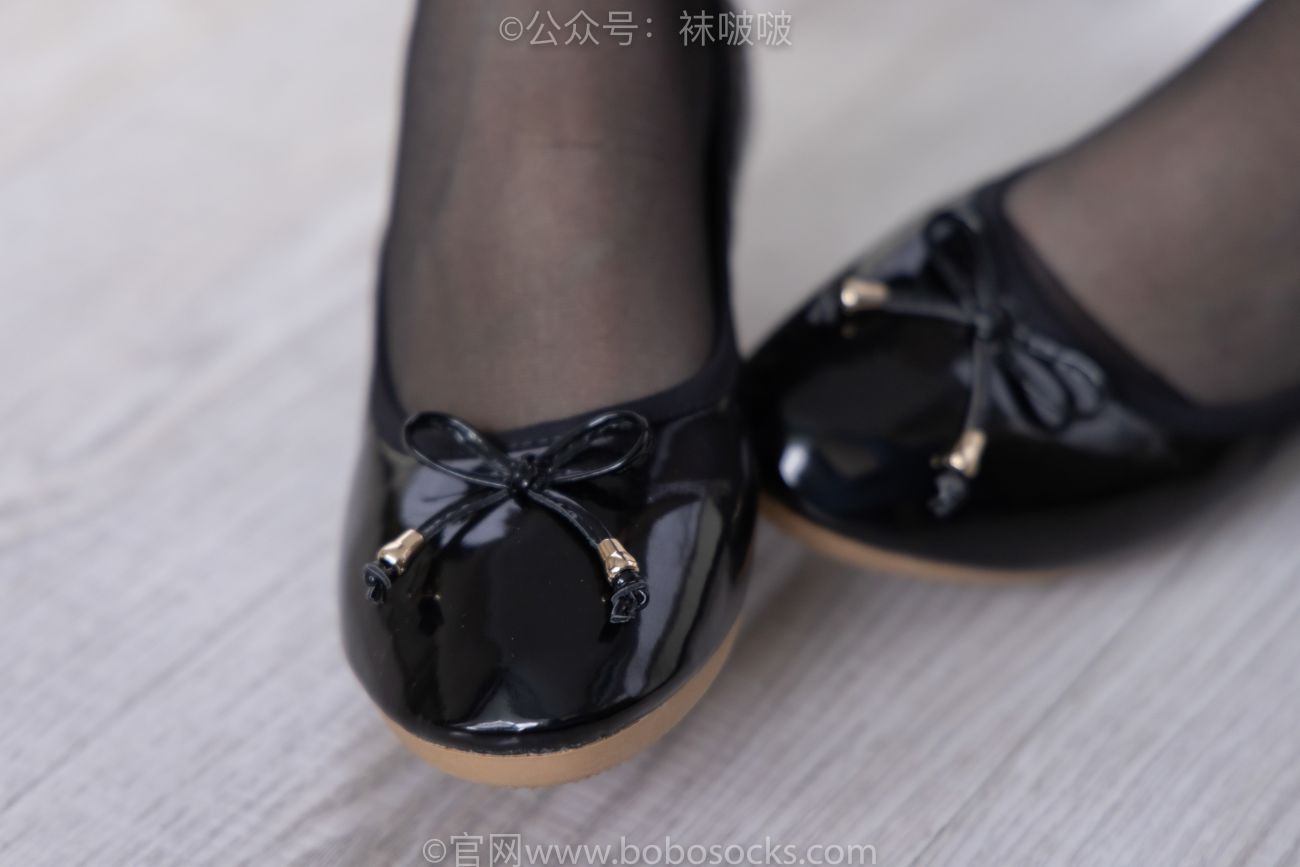 BoBoSocks袜啵啵美少女丝袜美脚写真第No.032期小甜豆平底鞋黑丝 (115)