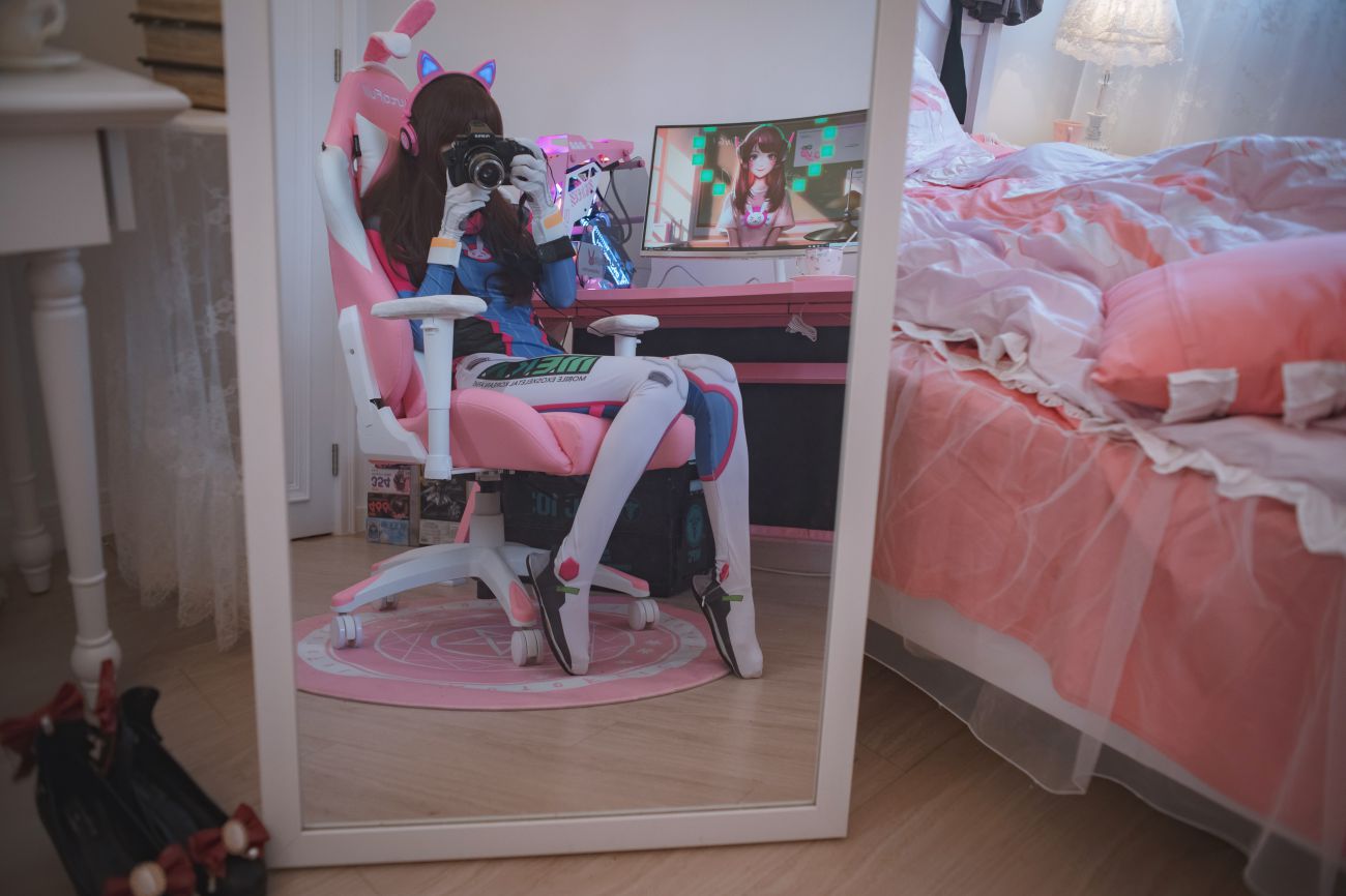 微博美少女木花琳琳是勇者Cosplay性感写真オーバーウォッチD.VA (3)