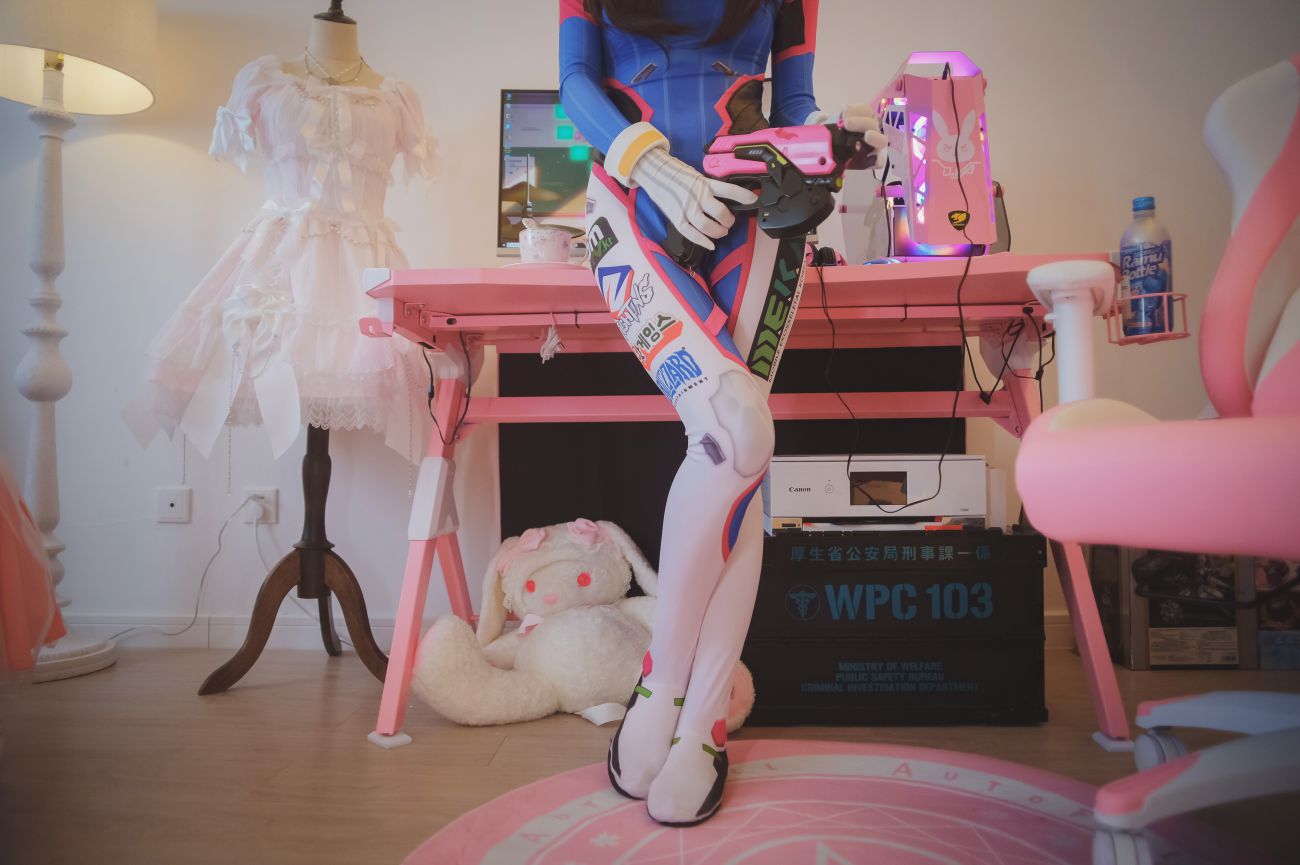 微博美少女木花琳琳是勇者Cosplay性感写真オーバーウォッチD.VA (28)