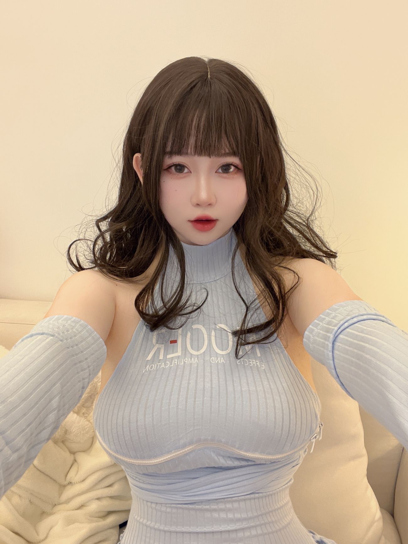 微博美少女是依酱呀Cosplay性感写真妹妹 (13)