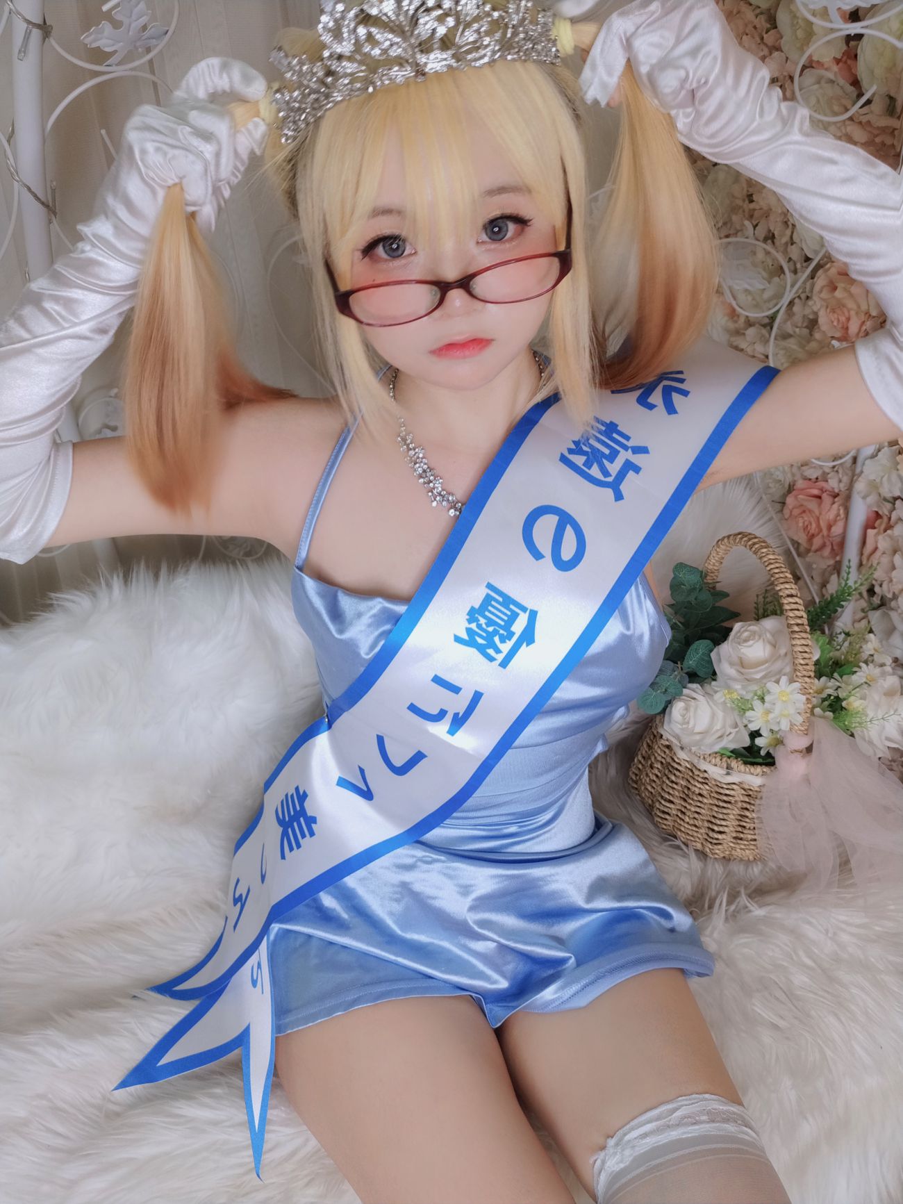 微博美少女摇摇乐yoyoCosplay性感写真闪光色 (9)