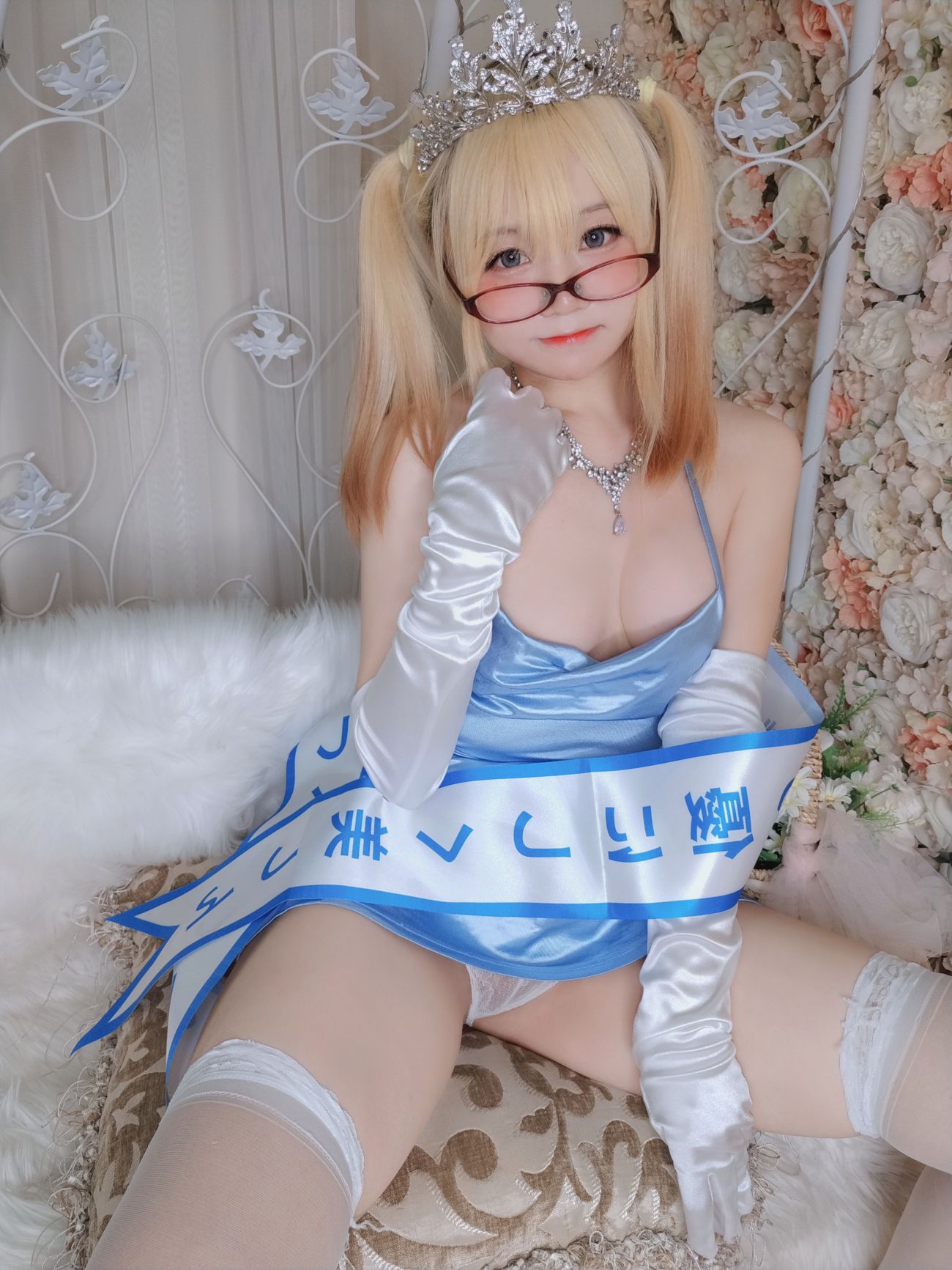 微博美少女摇摇乐yoyoCosplay性感写真闪光色 (35)