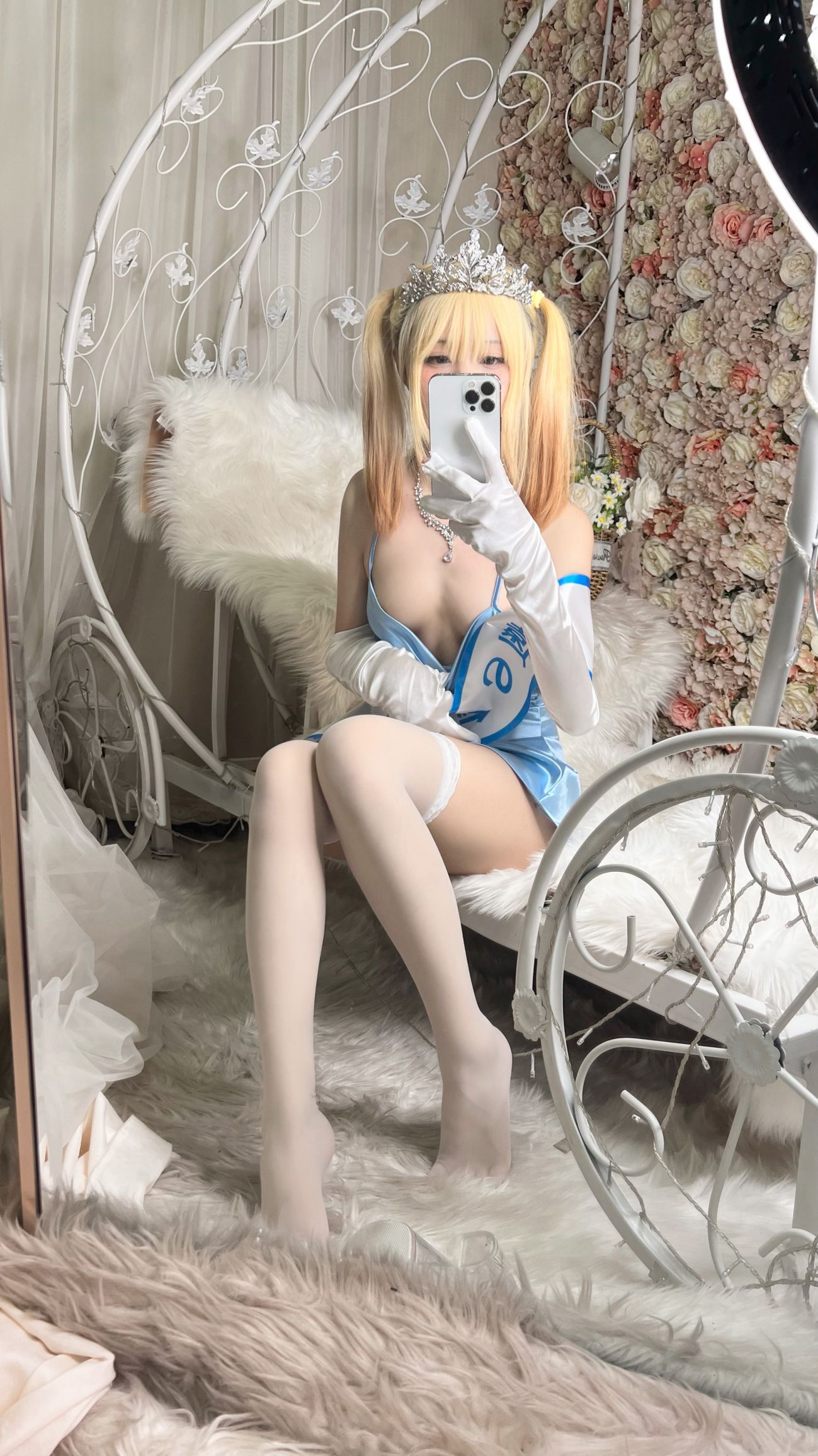 微博美少女摇摇乐yoyoCosplay性感写真闪光色 (104)