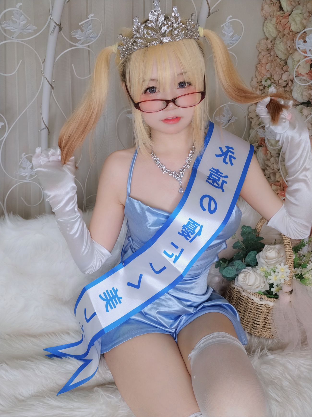 微博美少女摇摇乐yoyoCosplay性感写真闪光色 (12)