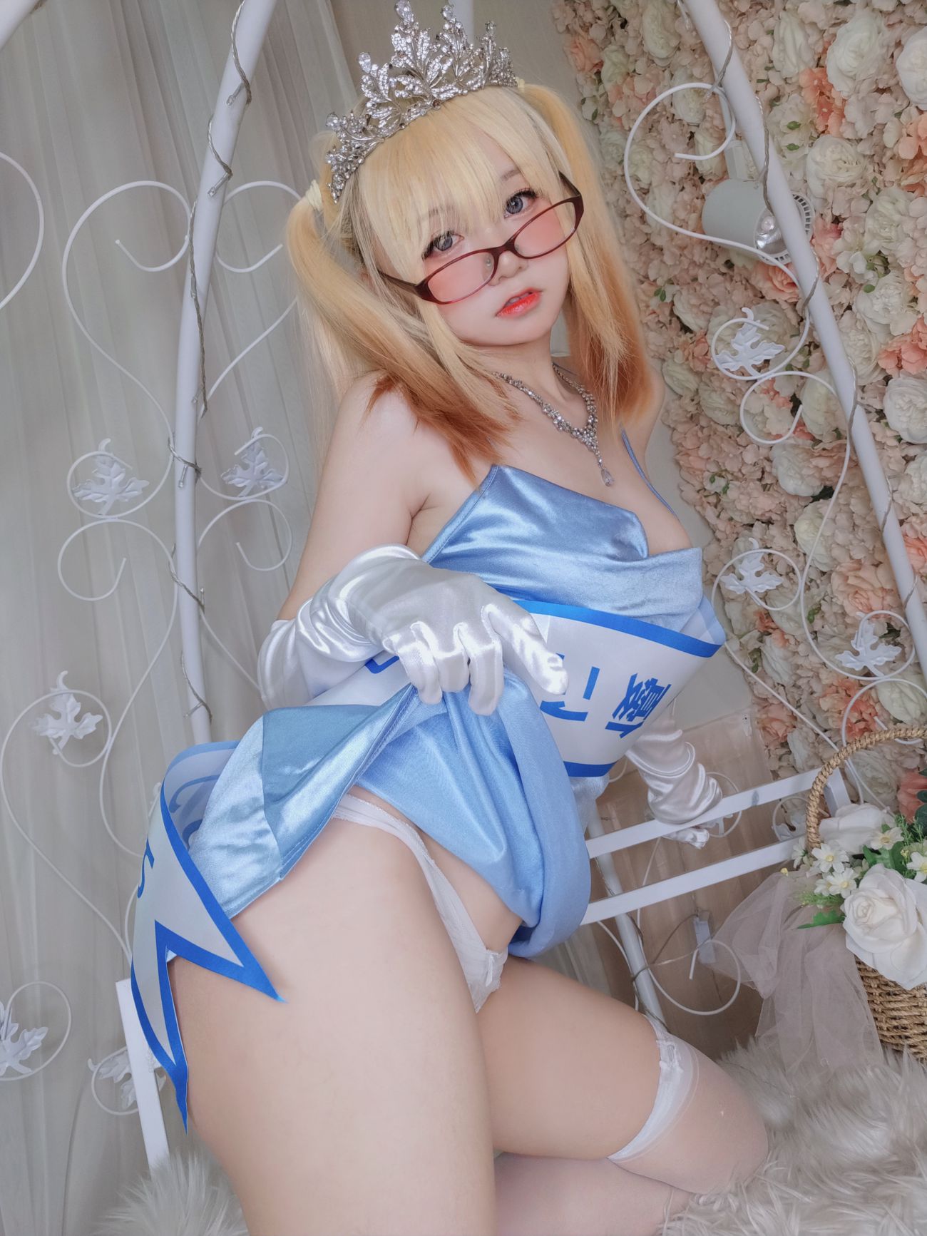 微博美少女摇摇乐yoyoCosplay性感写真闪光色 (78)