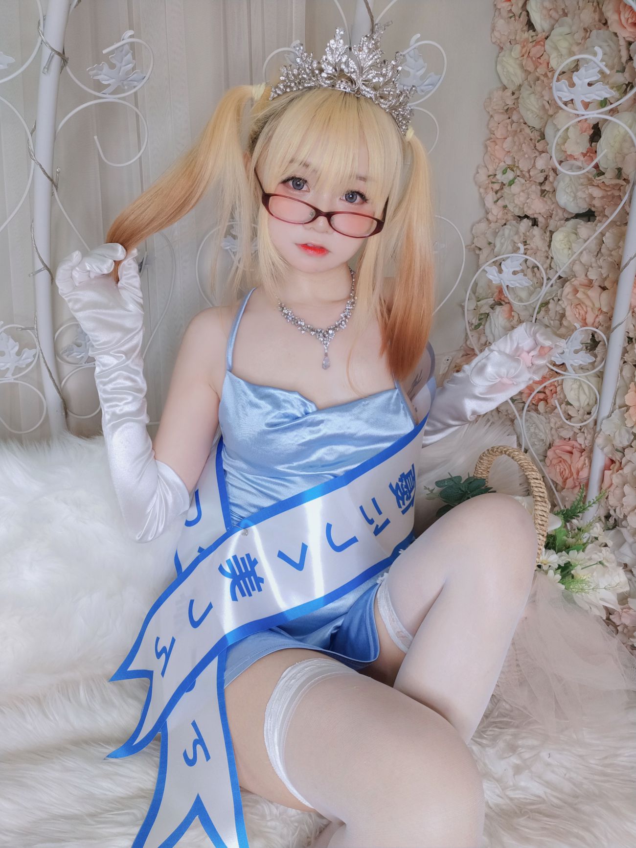 微博美少女摇摇乐yoyoCosplay性感写真闪光色 (27)