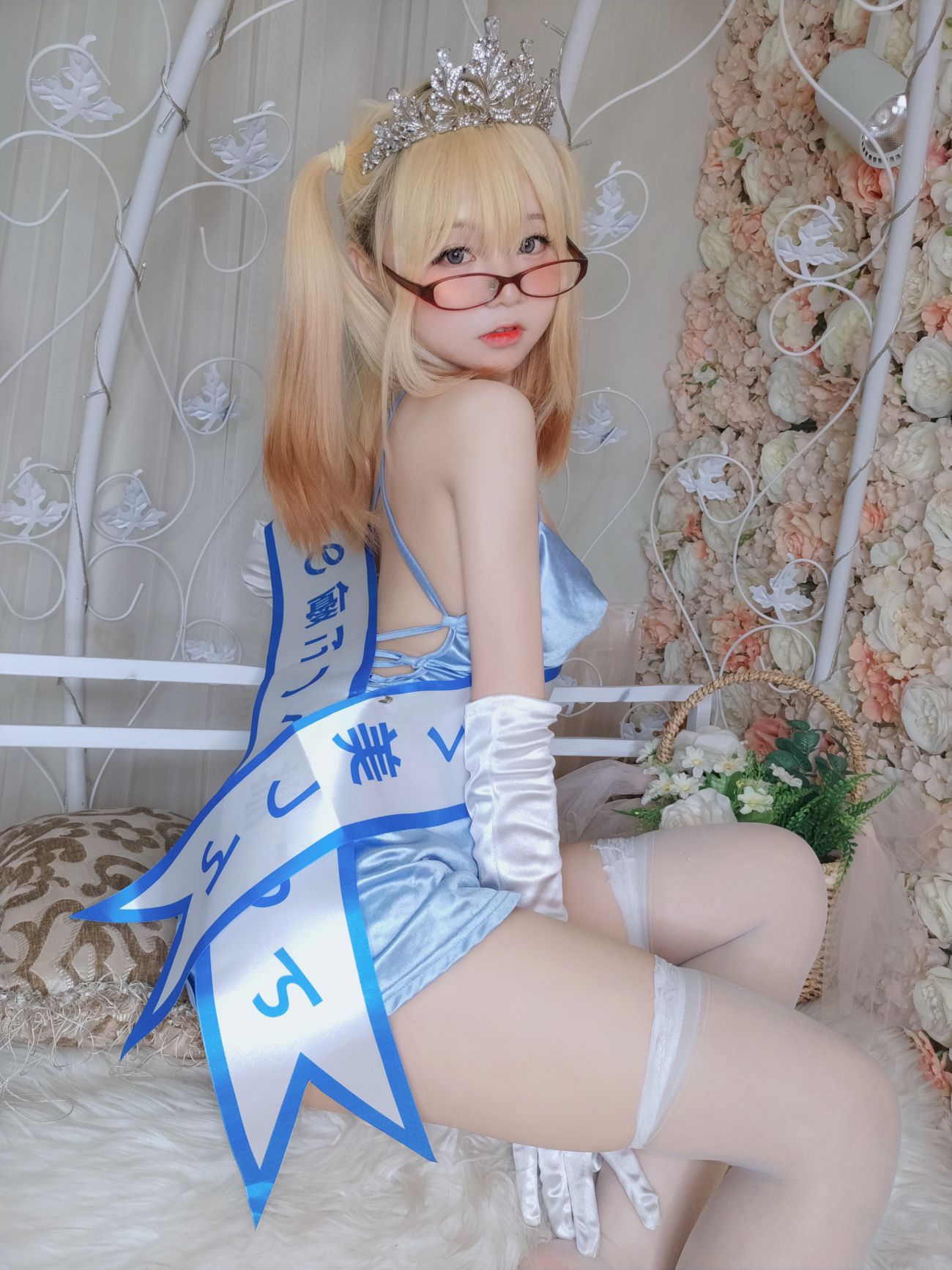 微博美少女摇摇乐yoyoCosplay性感写真闪光色 (54)