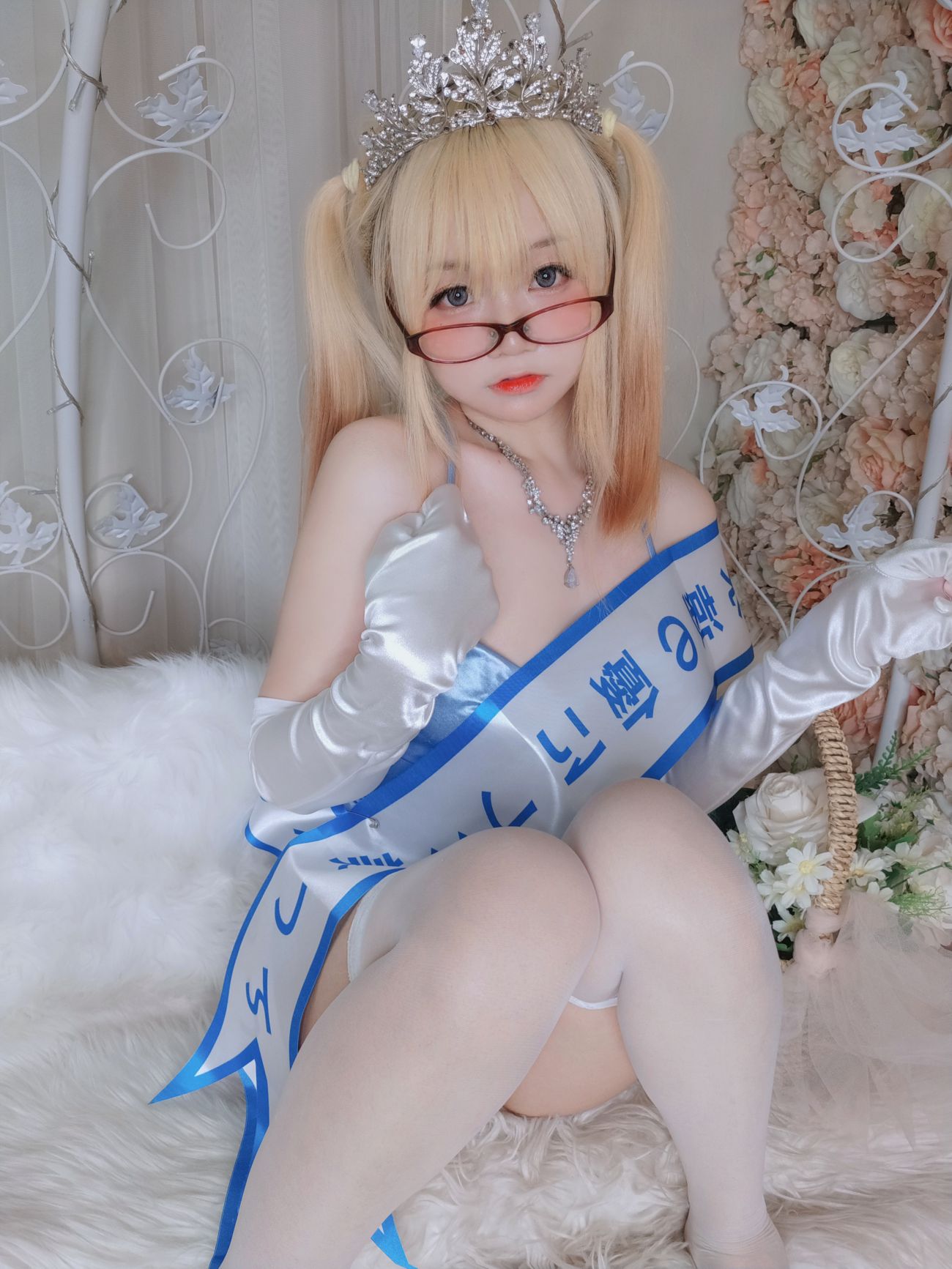 微博美少女摇摇乐yoyoCosplay性感写真闪光色 (29)