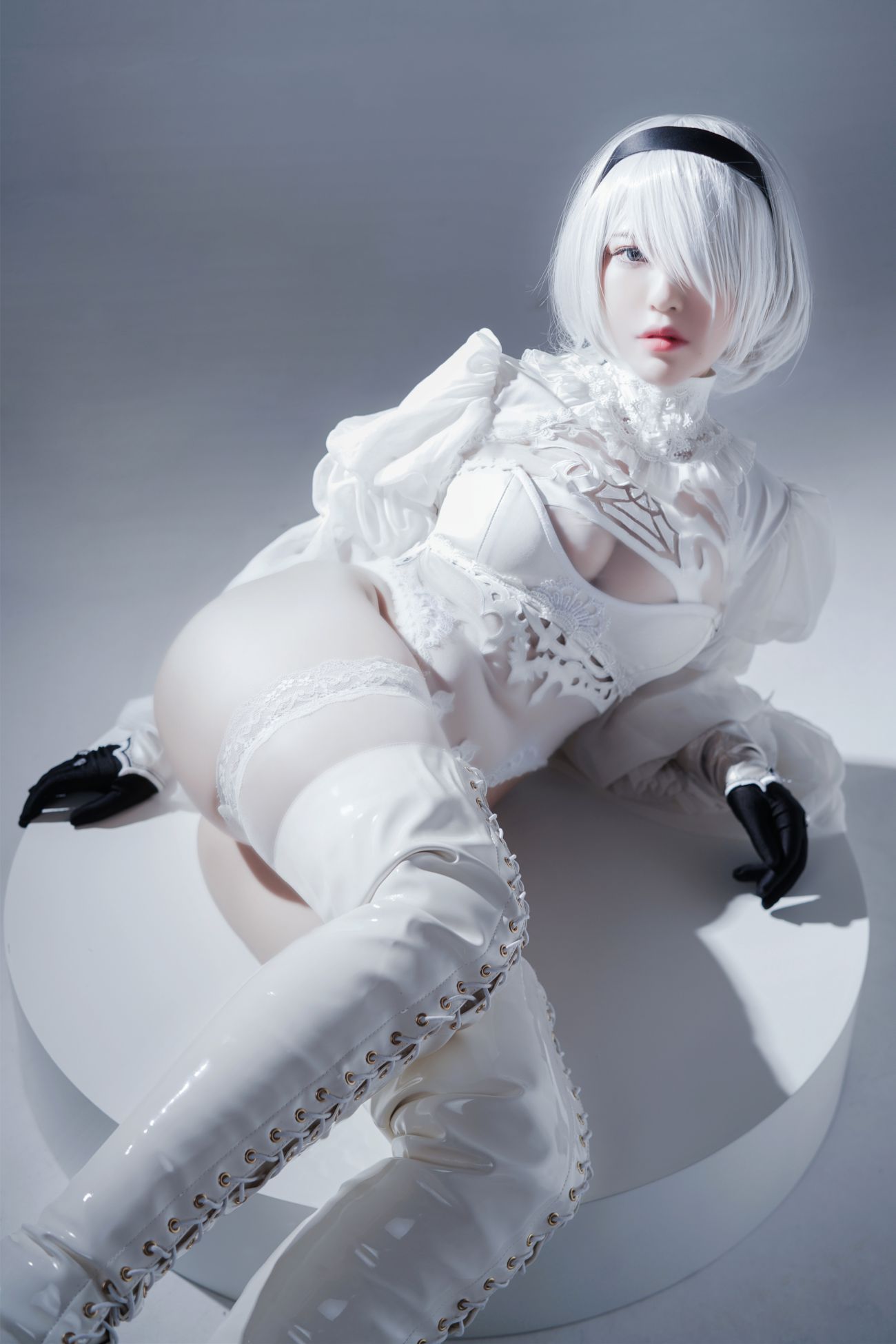 微博美少女半半子Cosplay性感写真Automataヨルハ二号B型 白いドレス (40)