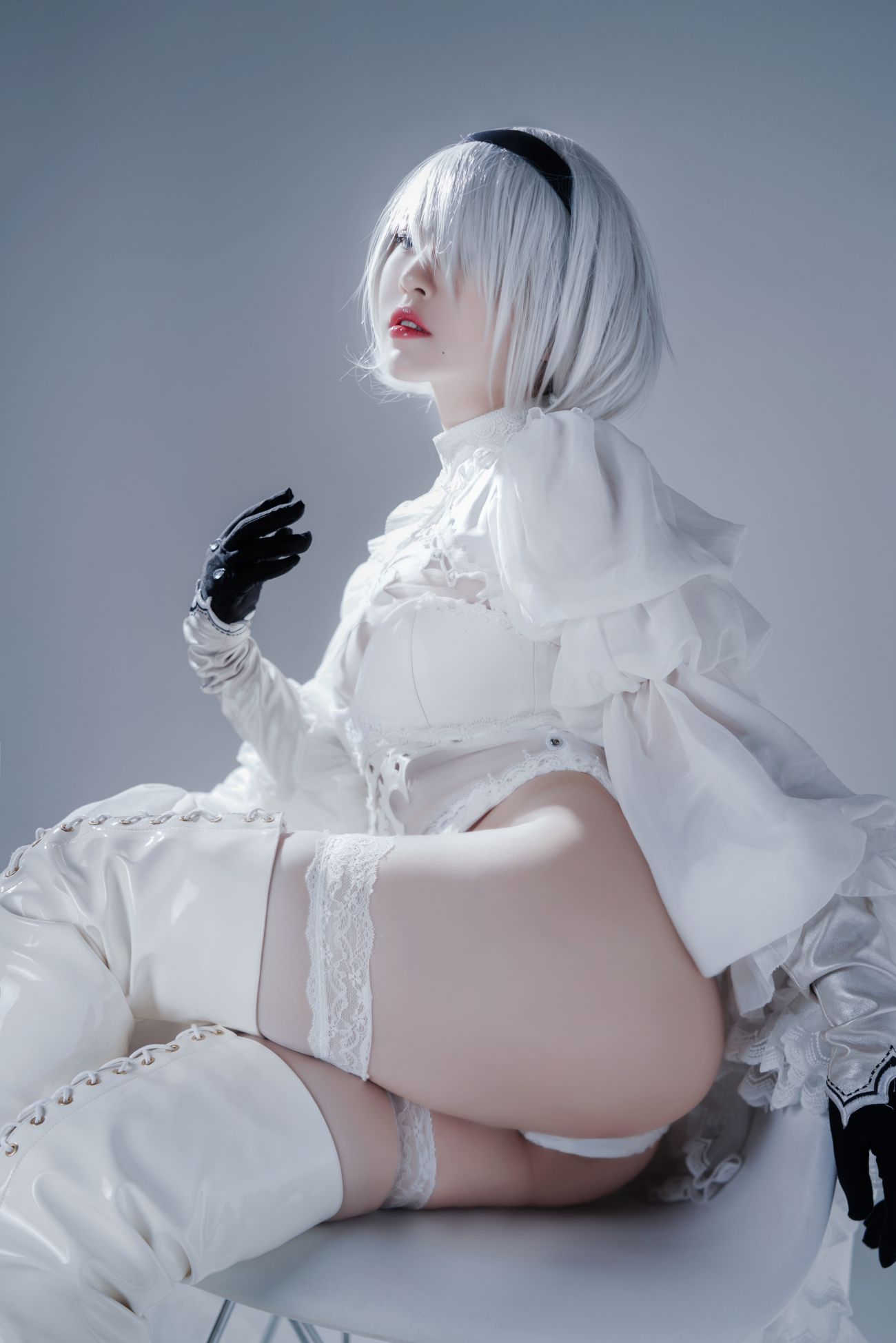 微博美少女半半子Cosplay性感写真Automataヨルハ二号B型 白いドレス (28)