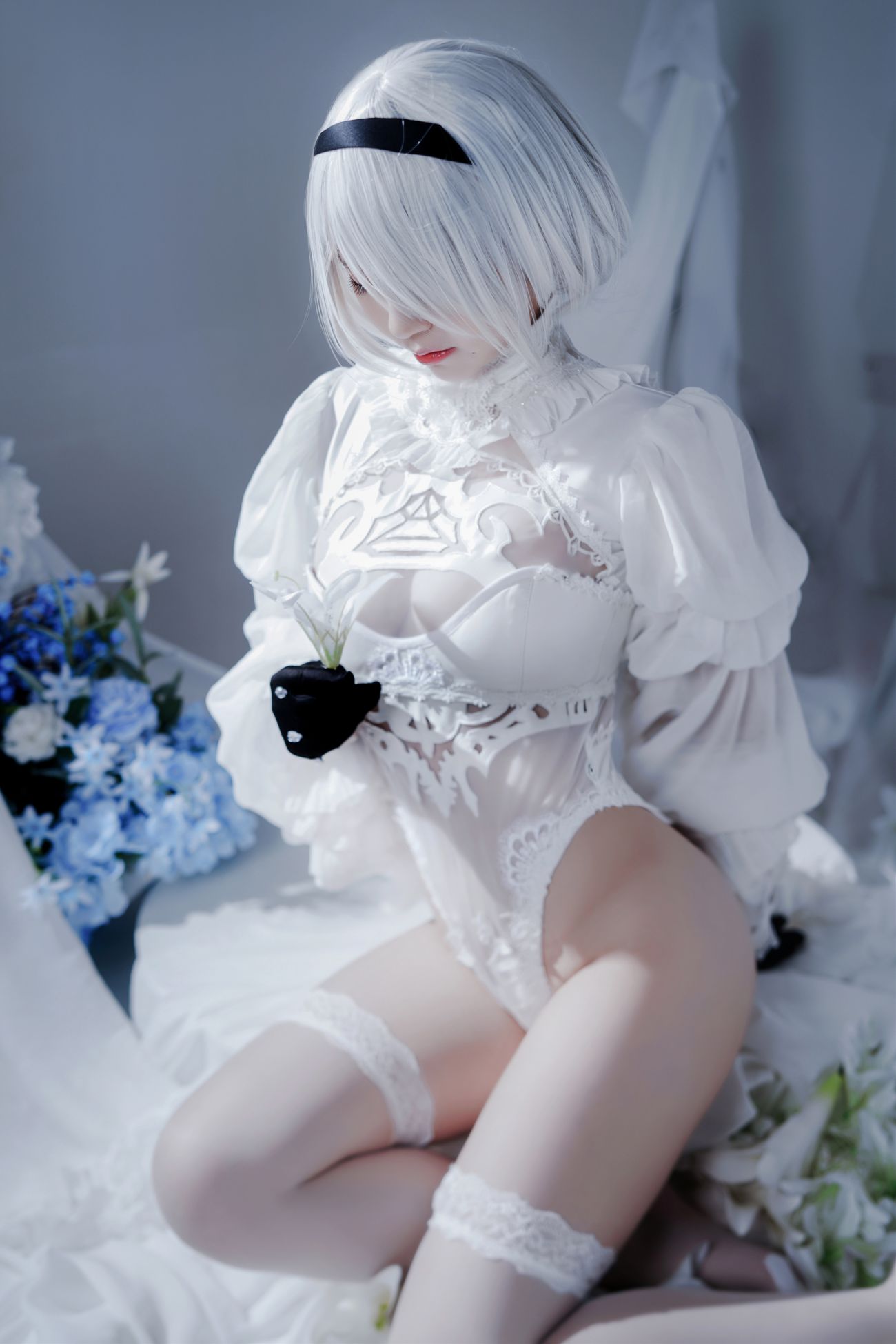 微博美少女半半子Cosplay性感写真Automataヨルハ二号B型 白いドレス (6)