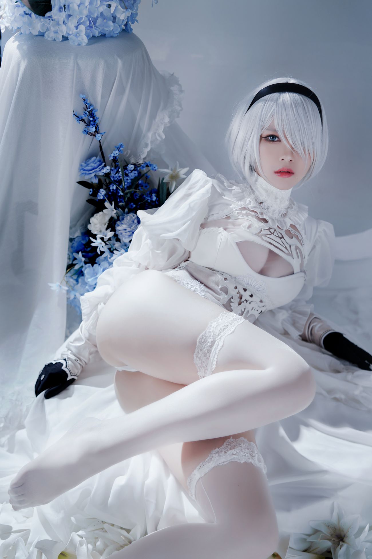 微博美少女半半子Cosplay性感写真Automataヨルハ二号B型 白いドレス (4)