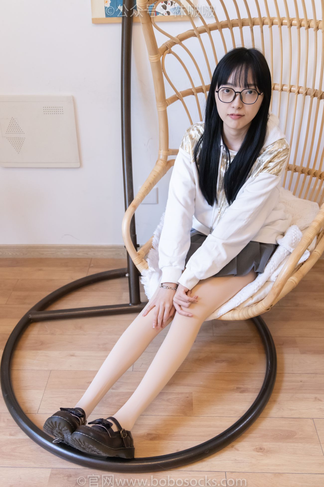 BoBoSocks袜啵啵美少女丝袜美脚写真第No.047期稚予皮鞋厚肉丝 (5)