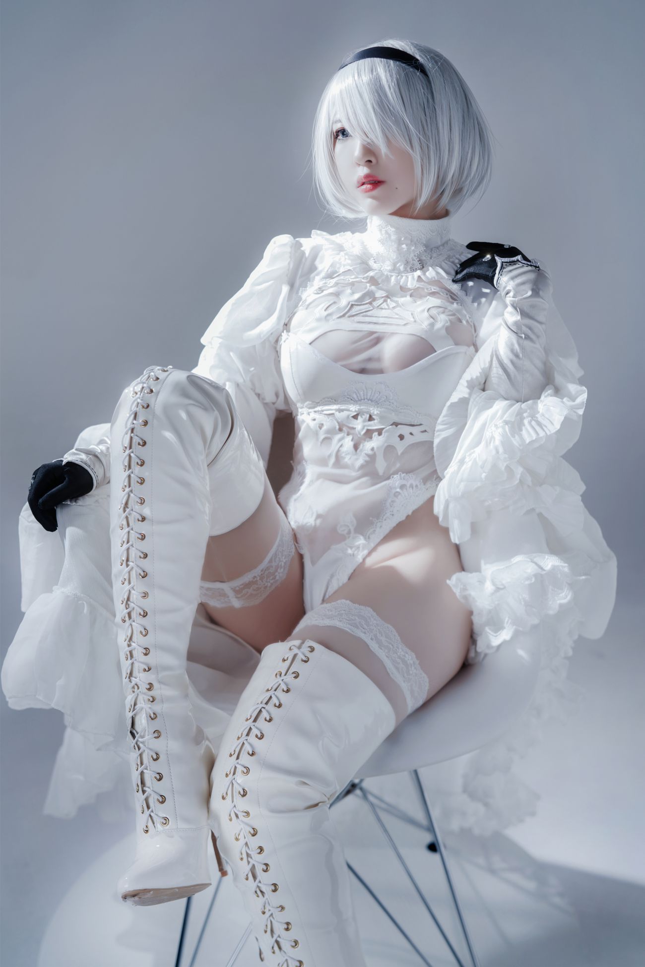微博美少女半半子Cosplay性感写真Automataヨルハ二号B型 白いドレス (27)