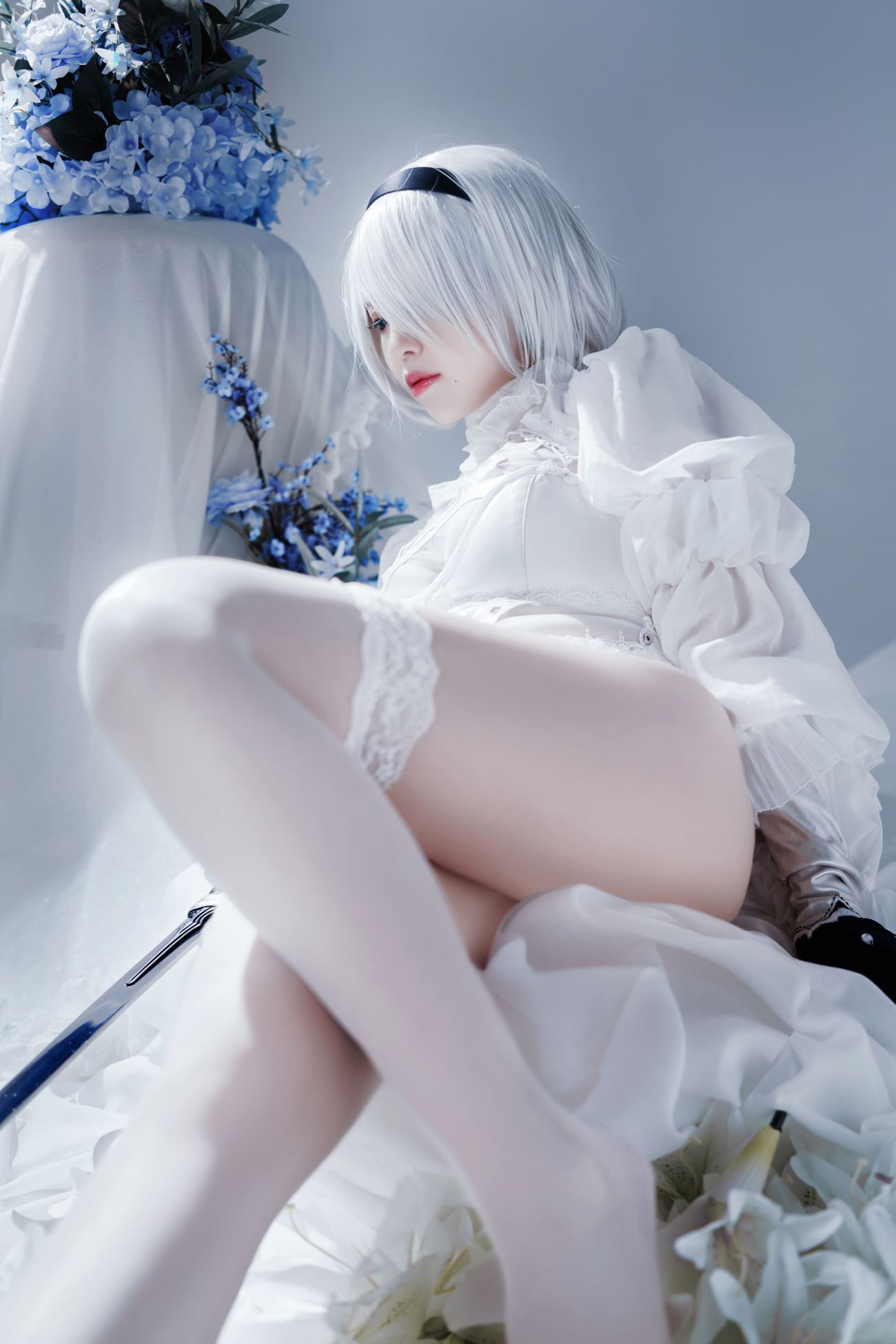 微博美少女半半子Cosplay性感写真Automataヨルハ二号B型 白いドレス (8)