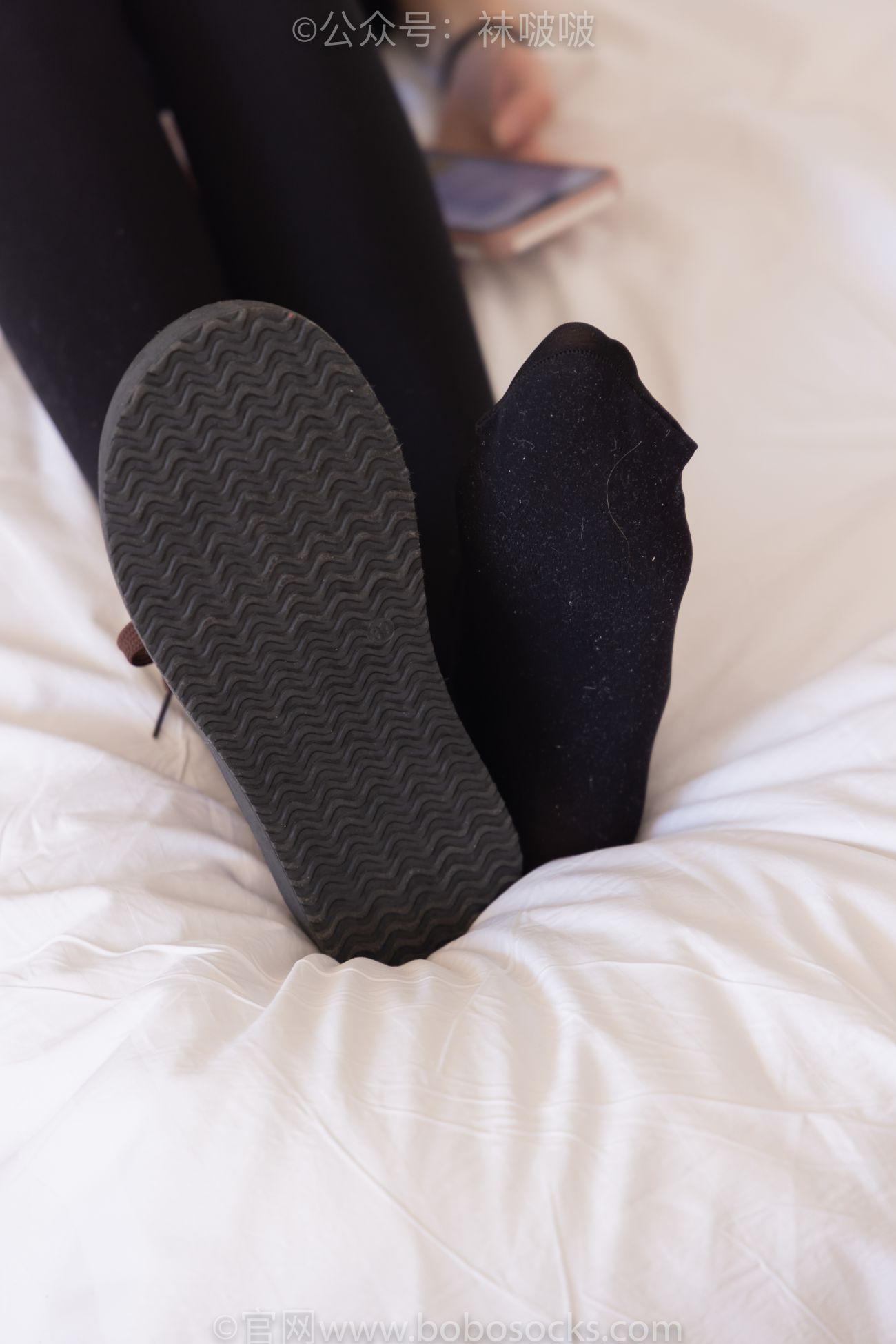 BoBoSocks袜啵啵美少女丝袜美脚写真第No.053期小甜豆皮鞋厚黑丝黑色蕾丝船袜 (24)