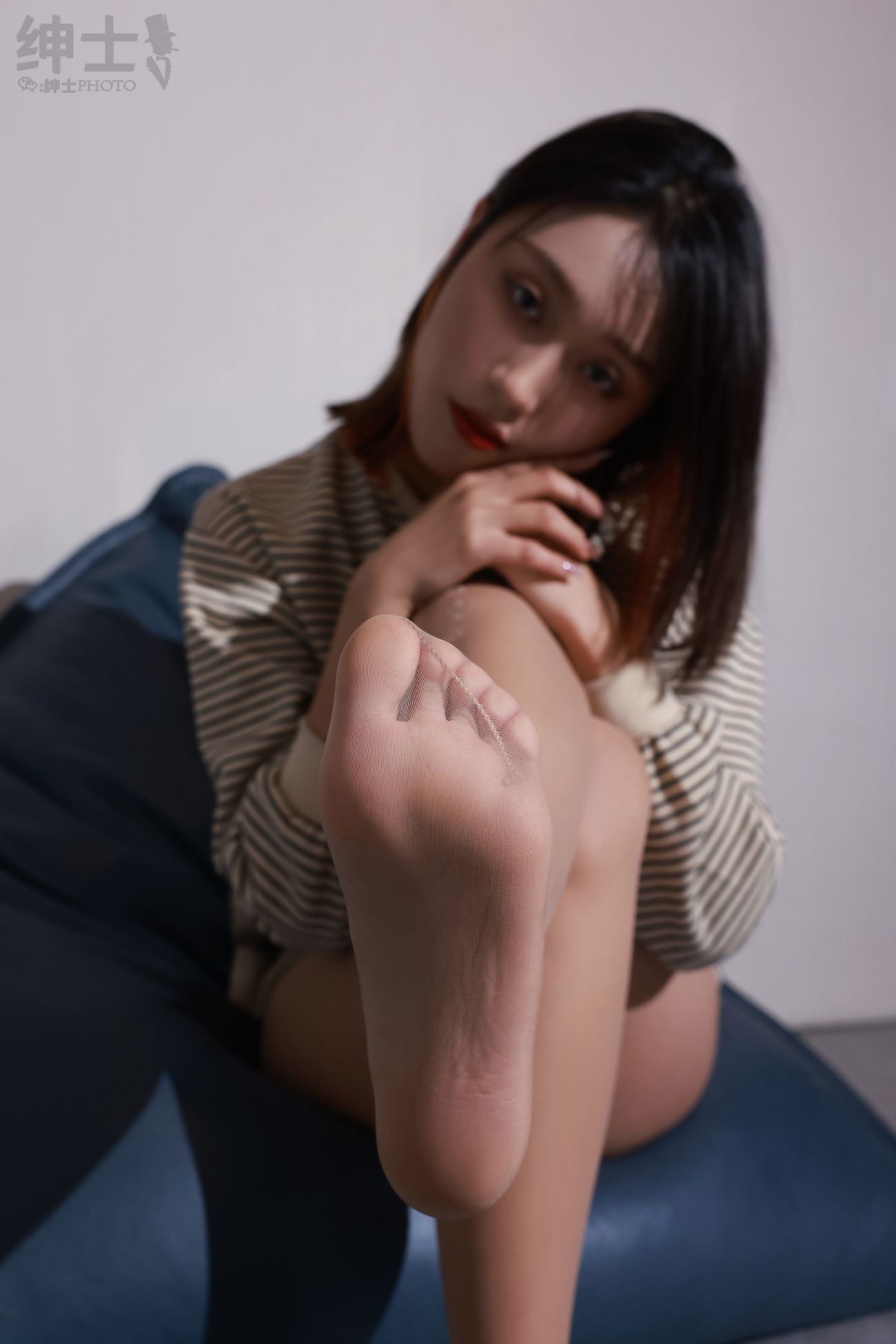 SHENSHI绅士丝袜美脚写真SS065期川美 (2)