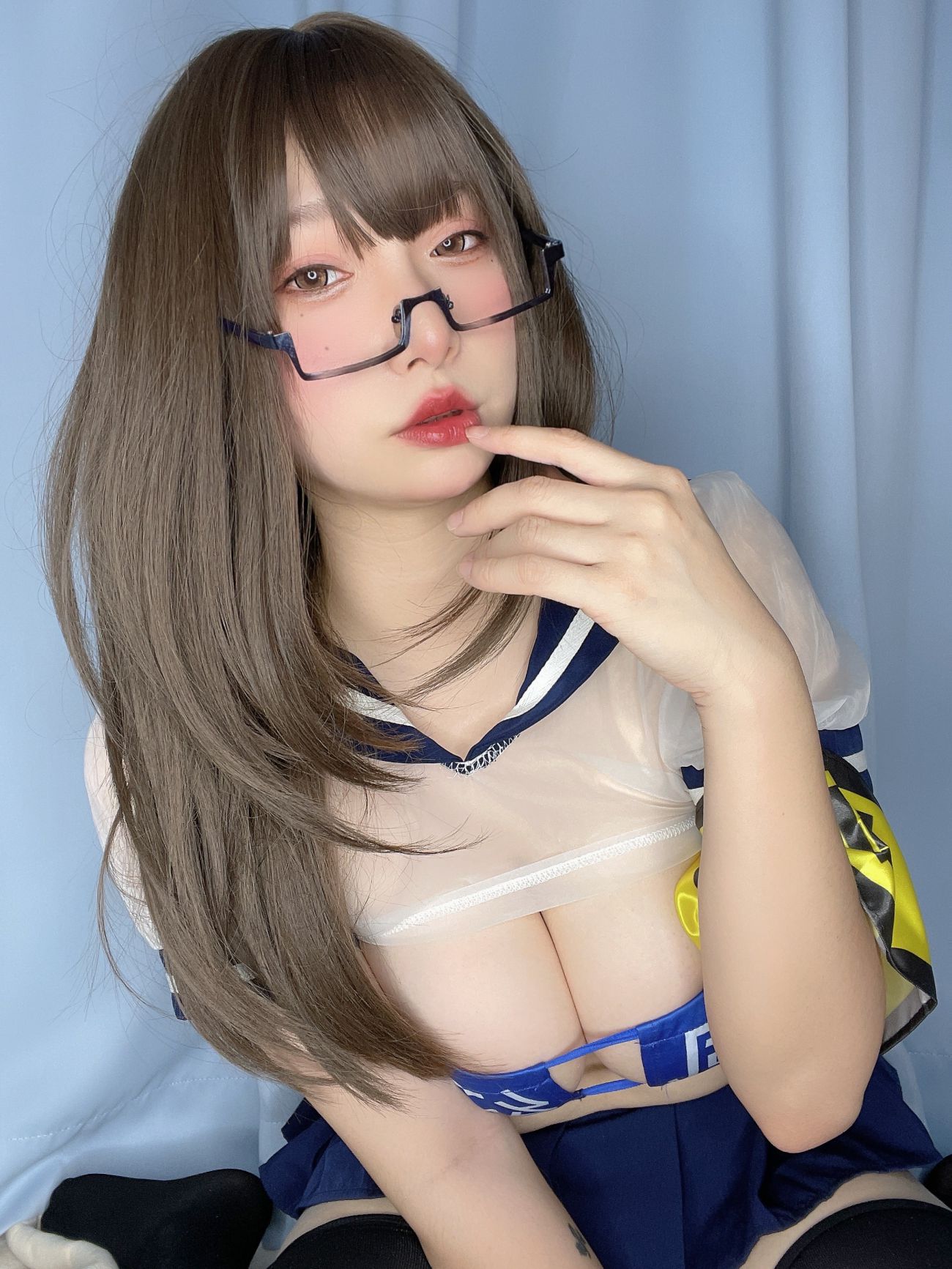 微博美少女次屁啦性感Cosplay写真私底下的风纪委员 (15)