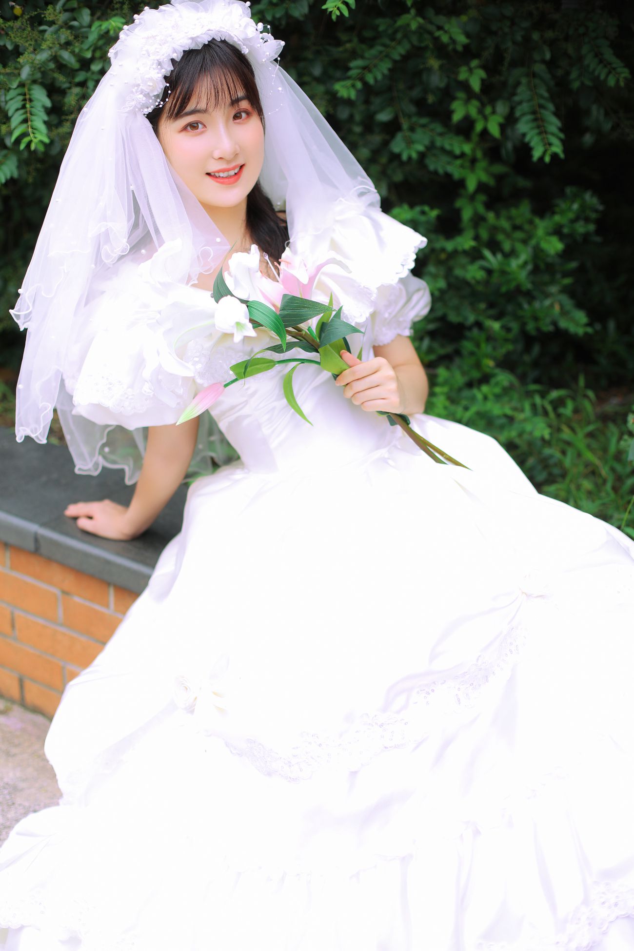 YITUYU艺图语模特唯美写真2021.11.08期新娘的嫁纱我是金儿呀 (1)