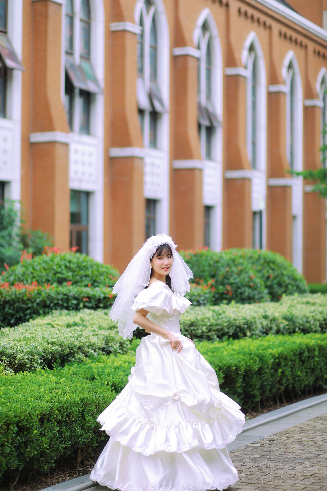 YITUYU艺图语模特唯美写真2021.11.08期新娘的嫁纱我是金儿呀 (16)