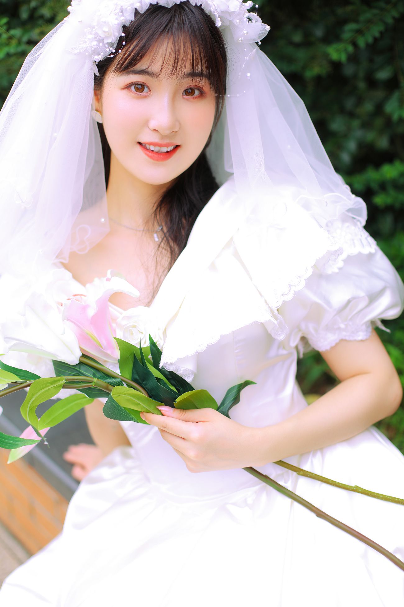 YITUYU艺图语模特唯美写真2021.11.08期新娘的嫁纱我是金儿呀 (17)