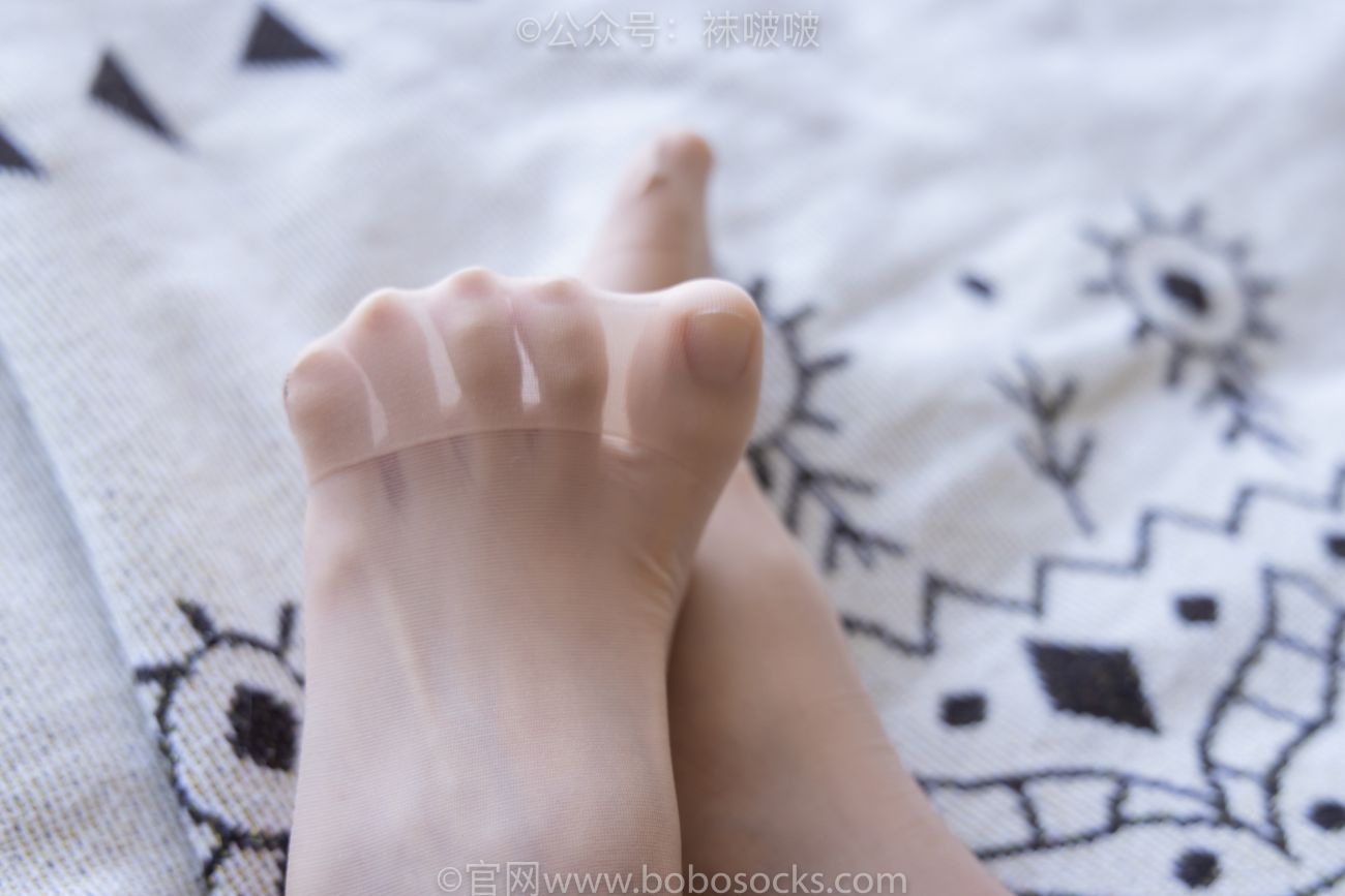 BoBoSocks袜啵啵美少女丝袜美脚写真第No.086期稚予平底鞋过膝肉丝 (99)