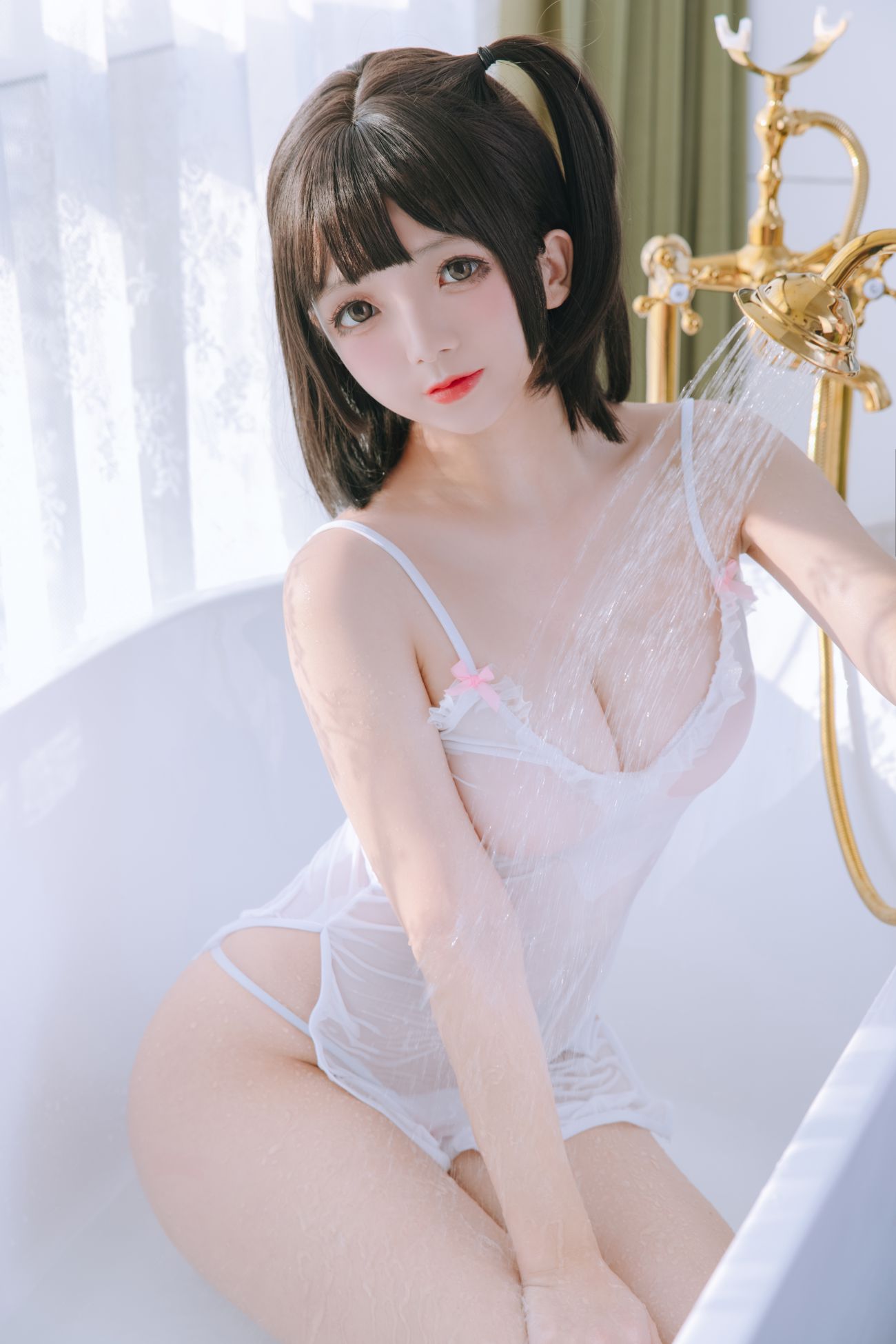 微博美少女日奈娇性感Cosplay写真湿身小白裙 (46)