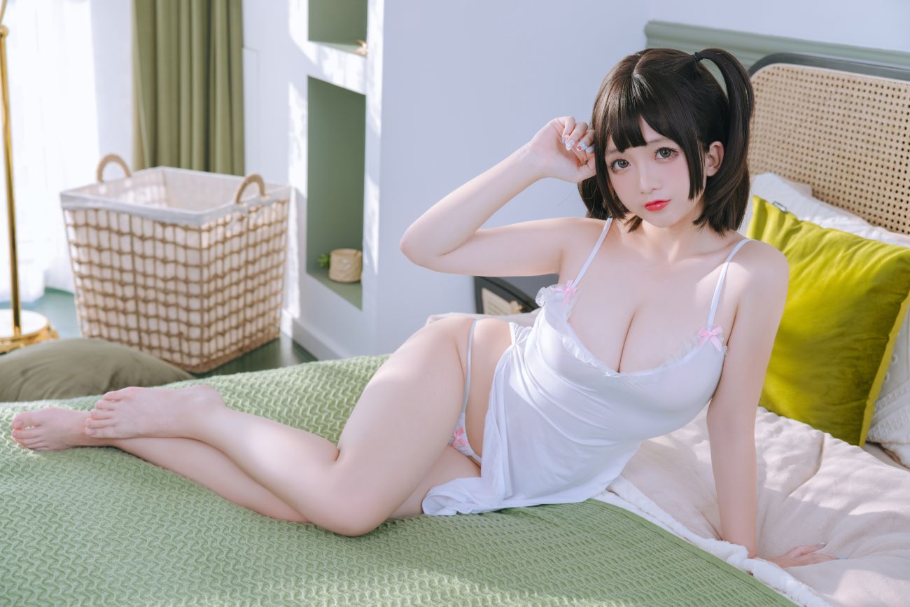 微博美少女日奈娇性感Cosplay写真湿身小白裙 (34)