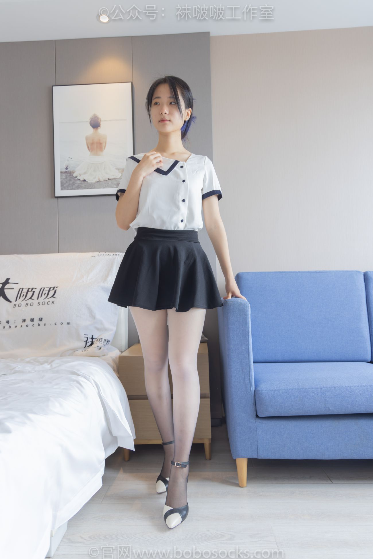 BoBoSocks袜啵啵美少女丝袜美脚写真第No.089期小淳高跟鞋黑白渐变丝袜 (11)