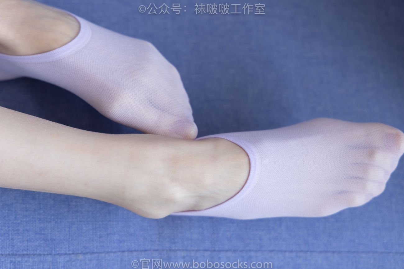 BoBoSocks袜啵啵美少女丝袜美脚写真第No.091期稚予板鞋淡粉色船袜黑色船袜裸足 (20)