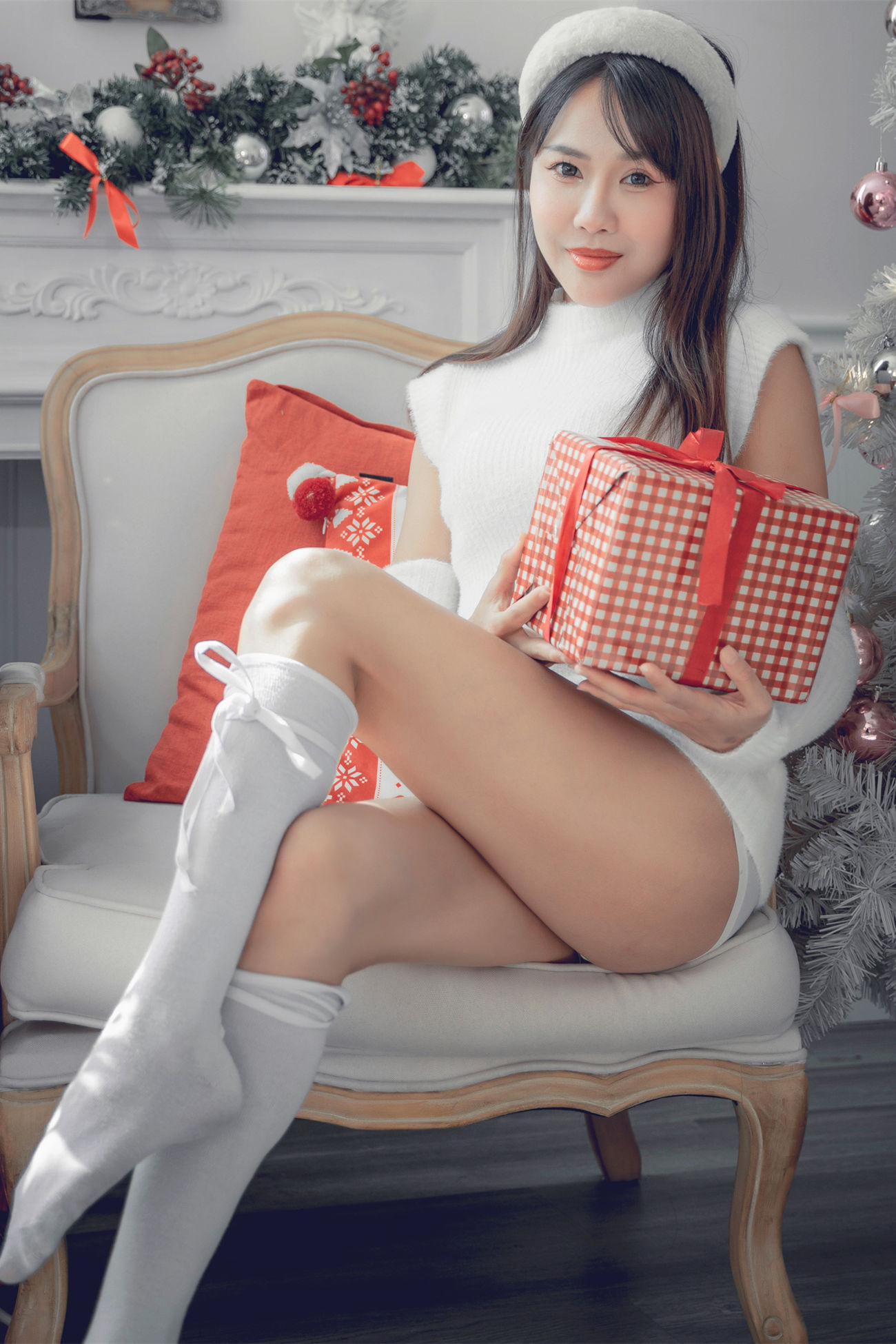 YITUYU艺图语模特唯美写真2021.12.21期圣诞少女 lin (1)