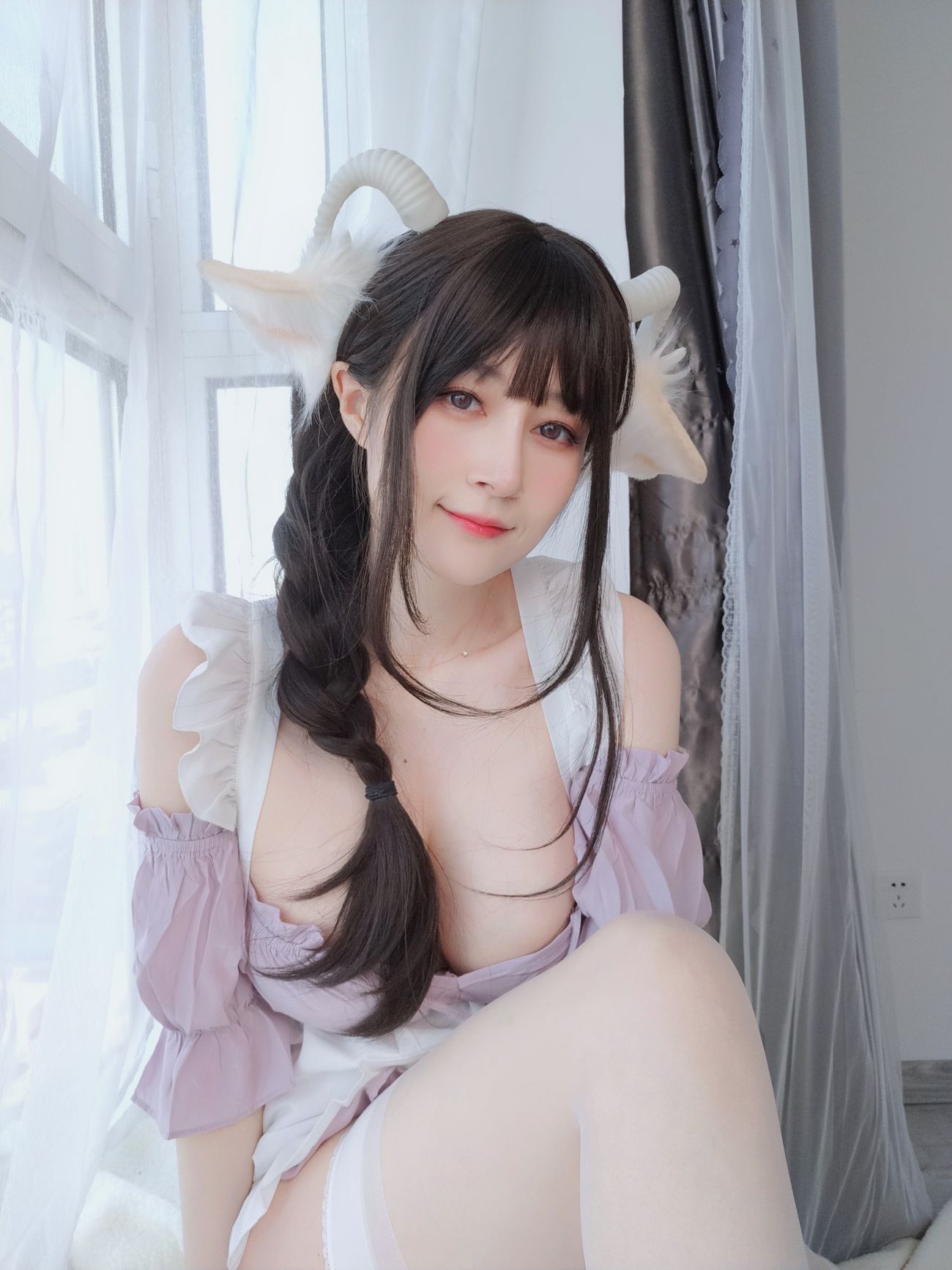 微博美少女白银81性感Cosplay写真白丝兔耳女仆 (21)