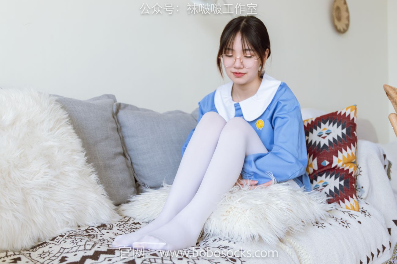 BoBoSocks袜啵啵美少女丝袜美脚写真第No.093期小甜豆贝壳头厚白丝 (61)