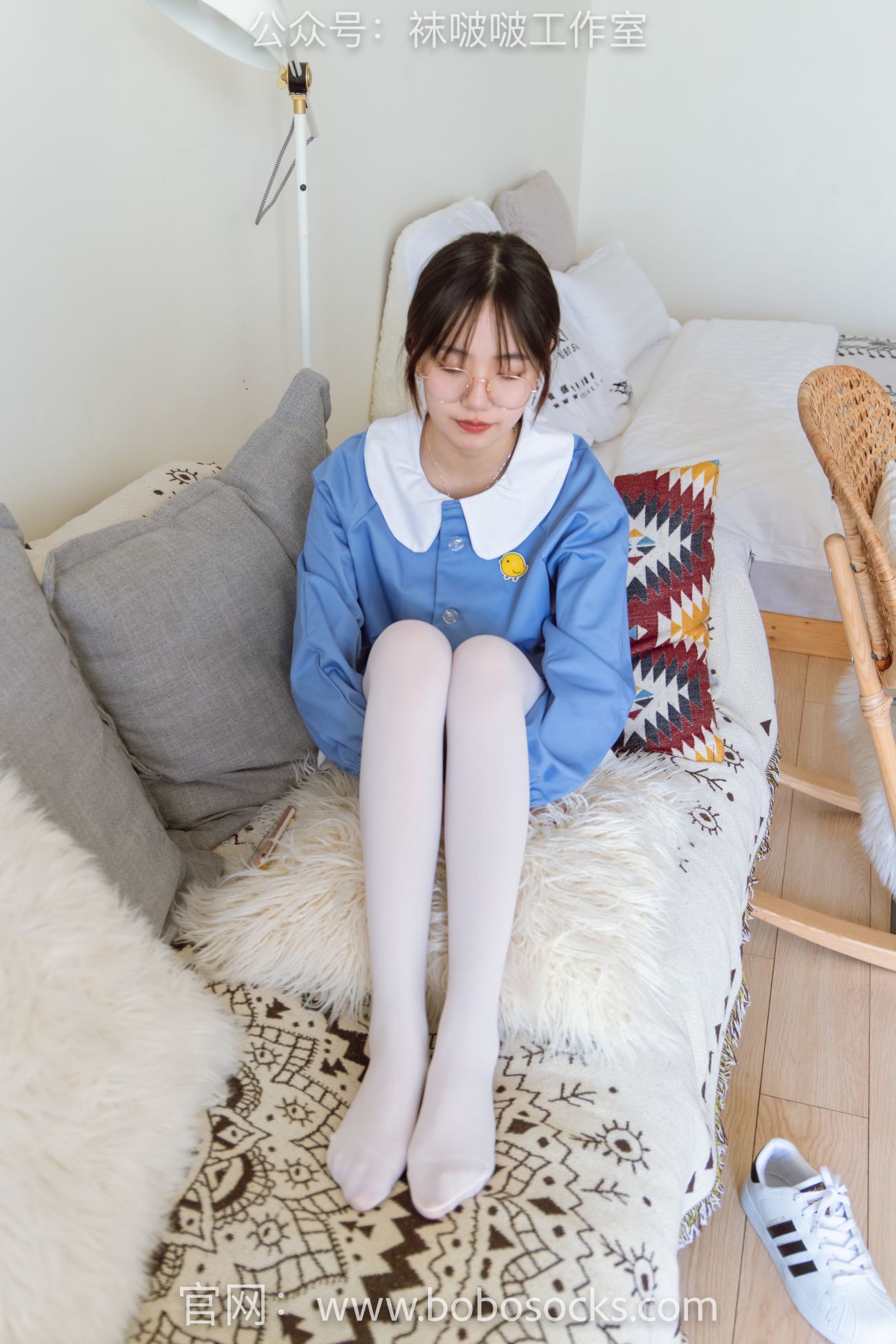 BoBoSocks袜啵啵美少女丝袜美脚写真第No.093期小甜豆贝壳头厚白丝 (60)