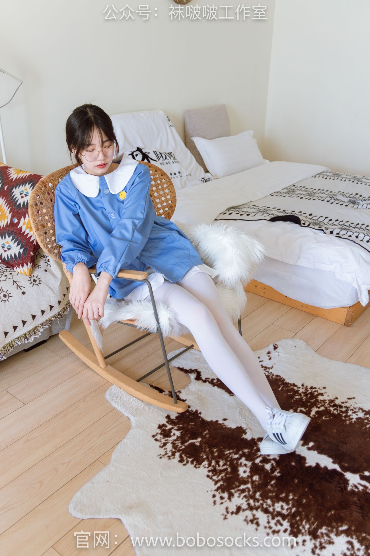 BoBoSocks袜啵啵美少女丝袜美脚写真第No.093期小甜豆贝壳头厚白丝 (21)